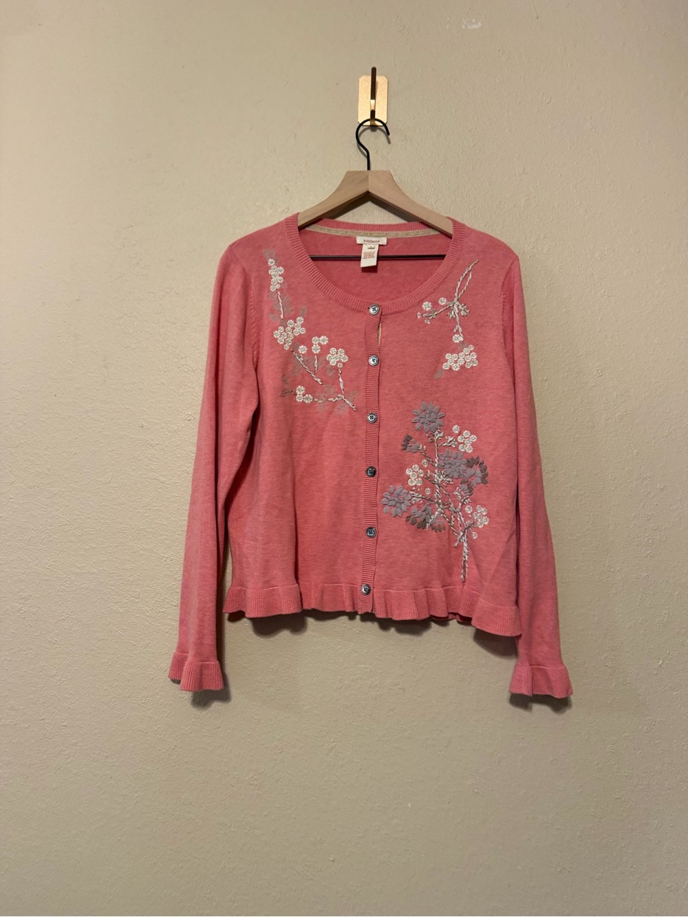 Sundance embroidered cardigan with Scalloped Hem Size Large
